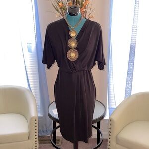 Signature | Short Sleeve Midi Dress​